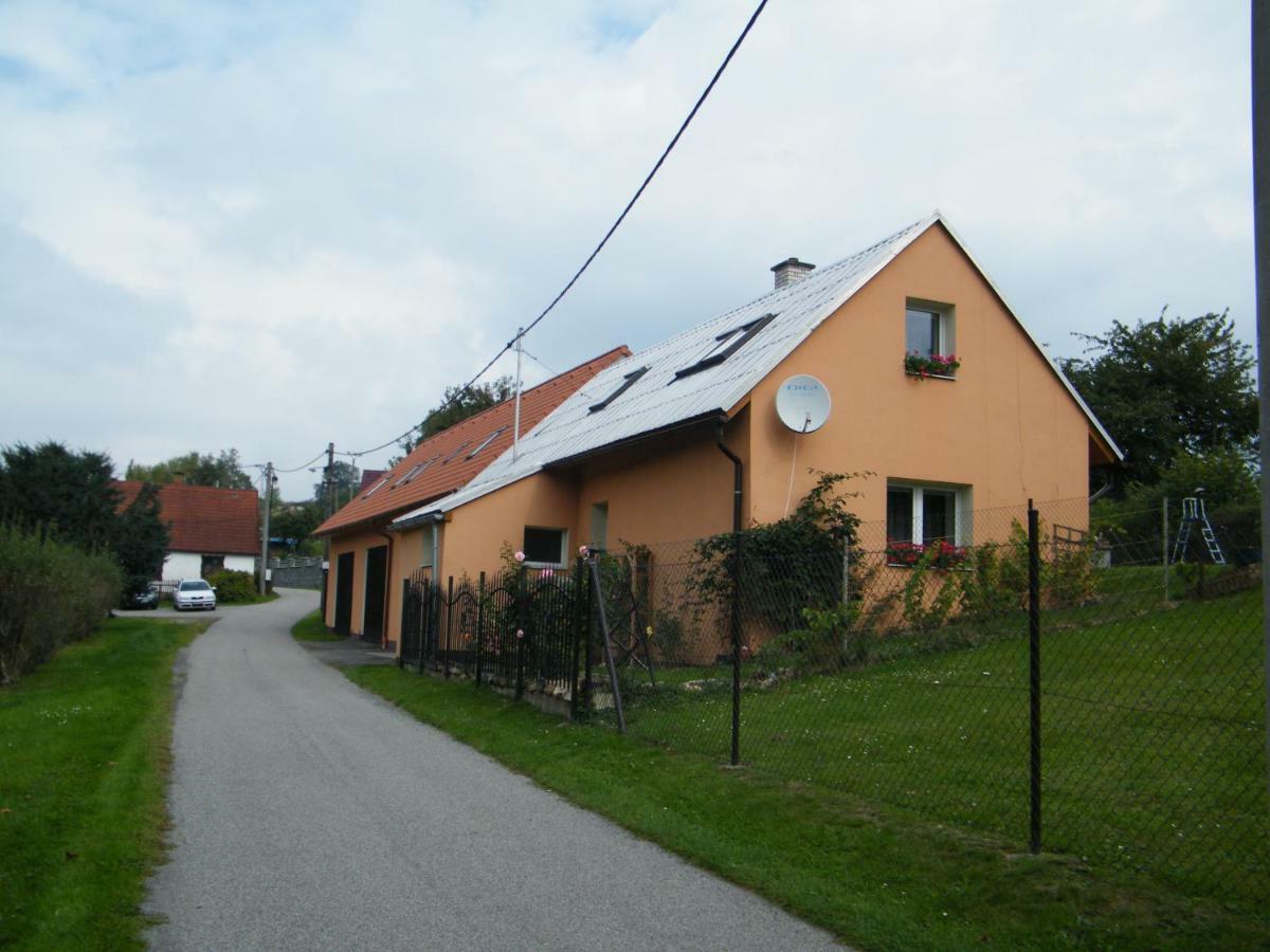 Ferienwohnung U Slunce Ostredek Exterior foto